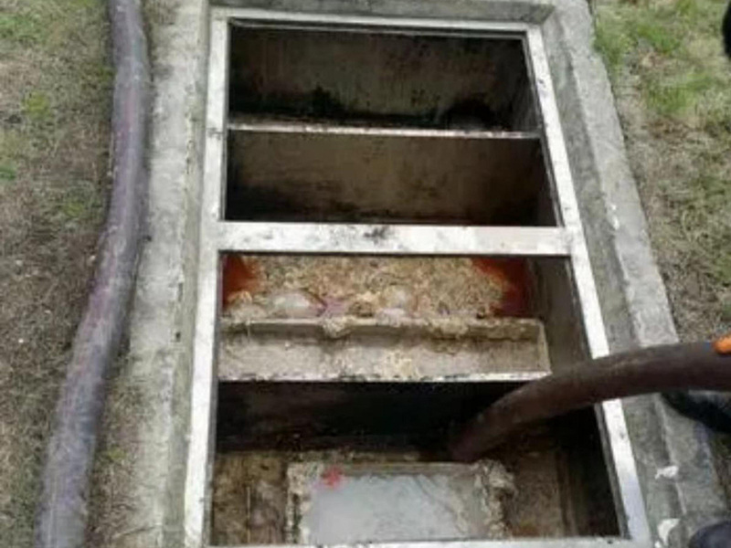 蒸湘隔油池清理