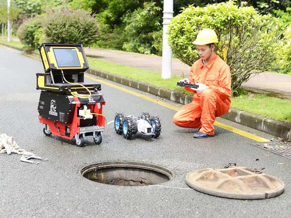 蒸湘管道机器人检测